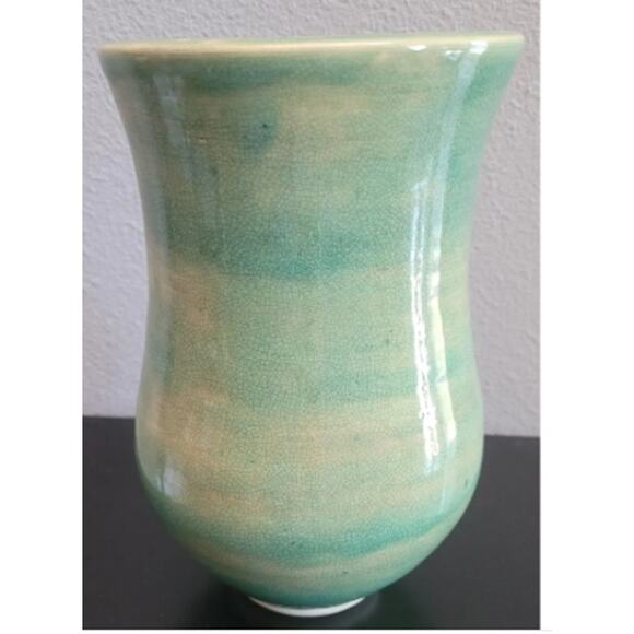 Vintage Mid Century Modern Green Studio Glazed Pottery Vase 8 inches Tall - Picture 2 of 8